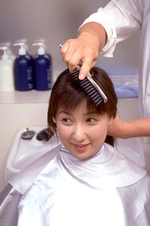 美容室の椅子を中古でお探しなら